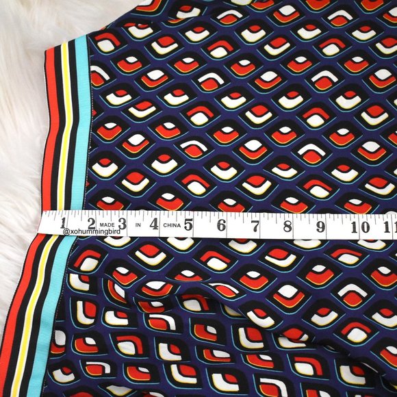 Alice + Olivia | Maura Tiered Handkerchief Skirt - Picture 12 of 16